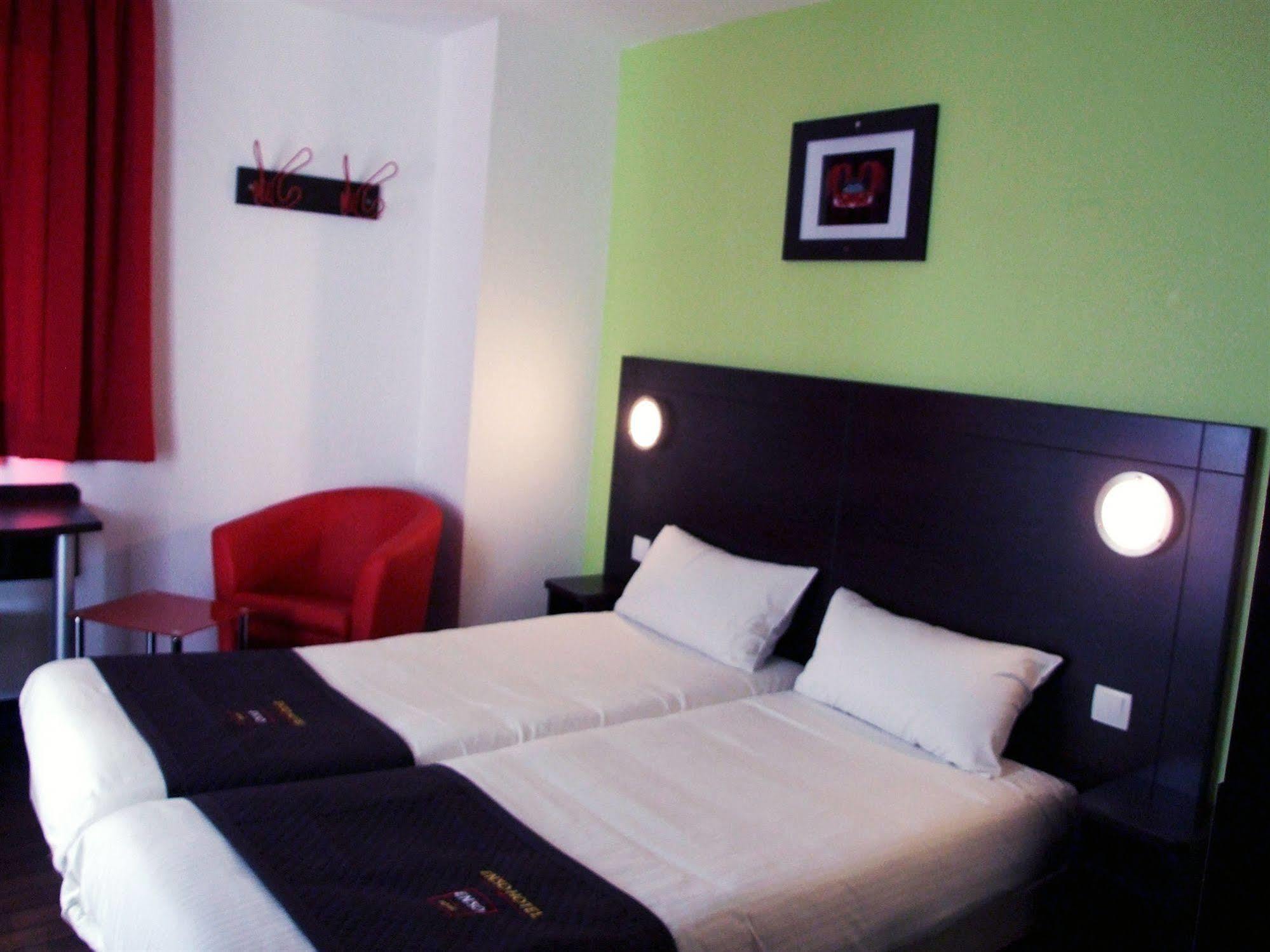 Enzo Hotel Mulhouse Sud Morschwiller Le Bas Exterior foto
